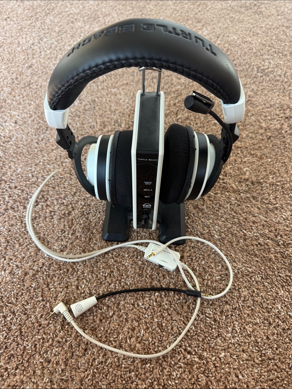 Turtle Beach Force X41 Wireless Over-Ear Gaming Headset — Black & White